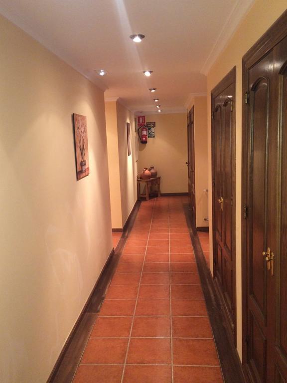 El Porton De La Huebra Hotel Vecinos Exterior photo